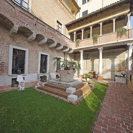 Foresteria Palazzo Guazzoni Zaccaria Кремона Экстерьер фото