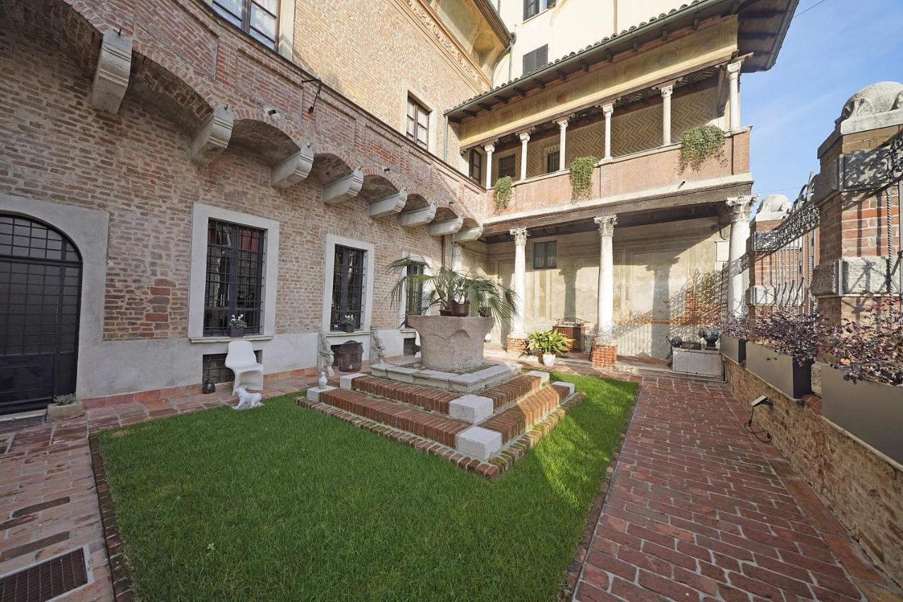Foresteria Palazzo Guazzoni Zaccaria Кремона Экстерьер фото