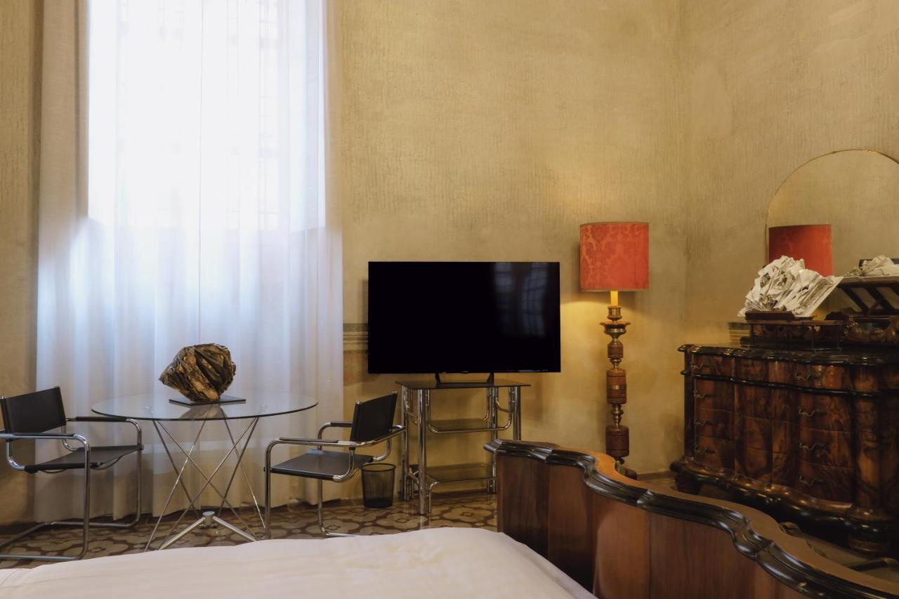 Foresteria Palazzo Guazzoni Zaccaria Кремона Экстерьер фото