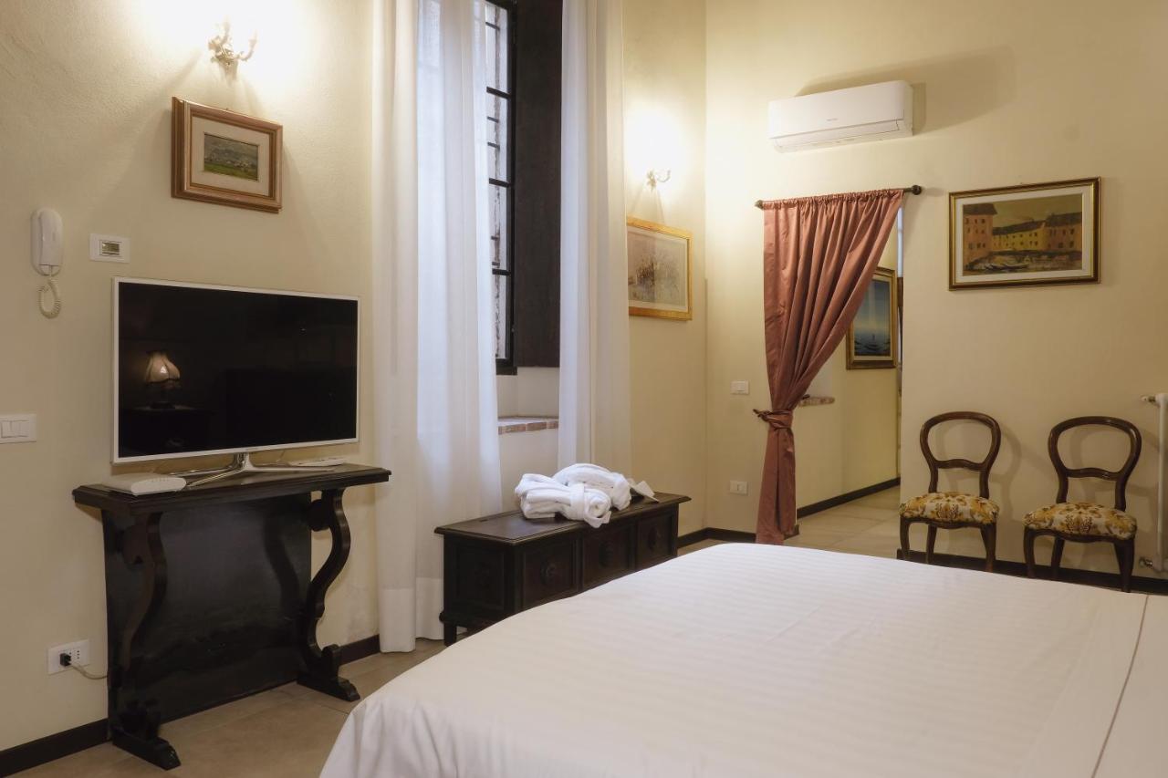 Foresteria Palazzo Guazzoni Zaccaria Кремона Экстерьер фото