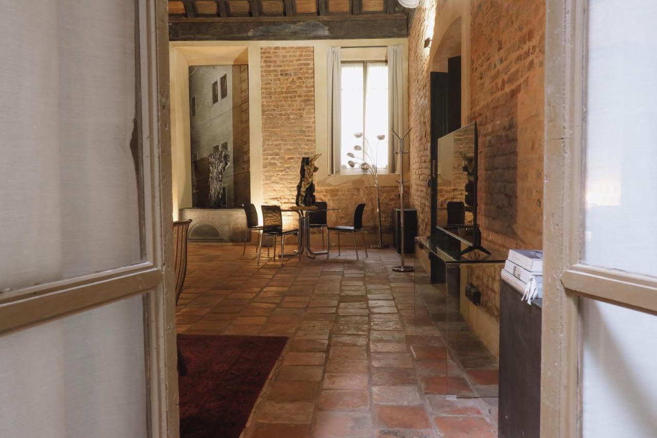 Foresteria Palazzo Guazzoni Zaccaria Кремона Экстерьер фото